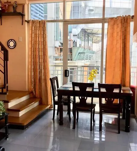 1419 Spacious 2 Bedroom With Balcony Family Staycation Good For 8 *